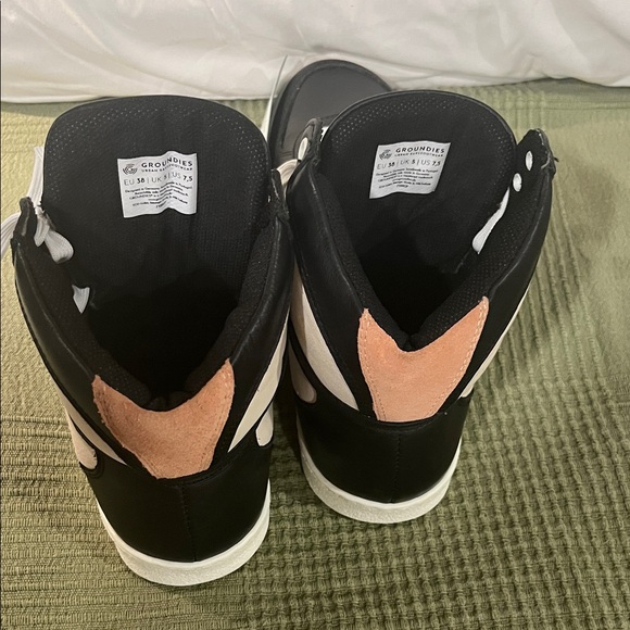 Groundies Black and White High-Top Sneakers - Picture 4 of 7